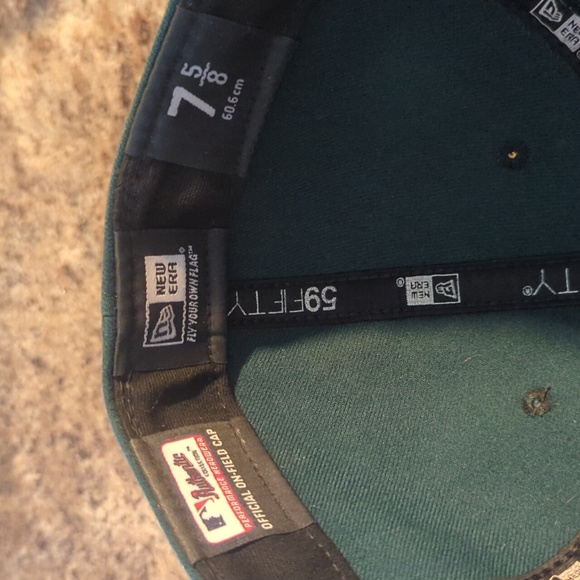 New Era Oakland A's Hat - Picture 3 of 3